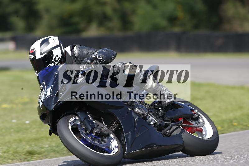 /45 10.08.2025 Plüss Moto Sport ADR/Freies Fahren/411